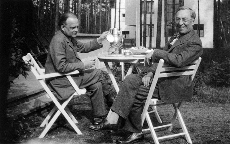 Paul Klee and Wassily Kandinsky (1926) drinking tea at Bauhaus