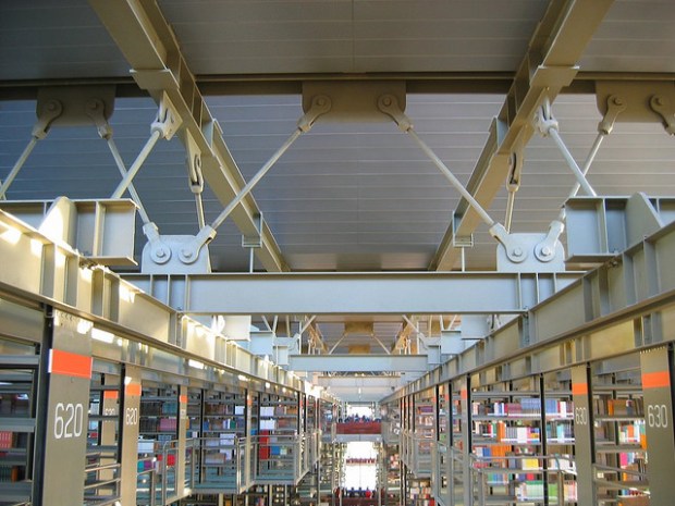 Vasconcelos Library by CliNKer on flickr