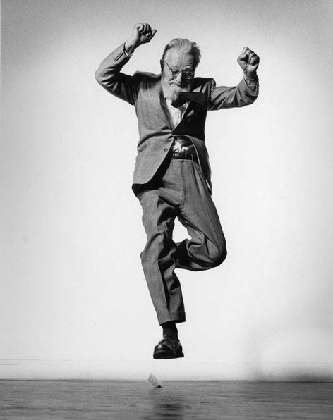 philippe-halsman-jump-jumpology-edward-steichen-photographer-1955