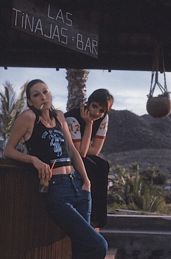 Anjelica Huston and Liza Minnelli