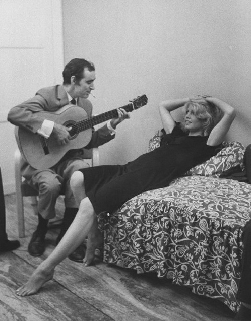 Brigitte Bardot, Charles Aznavour